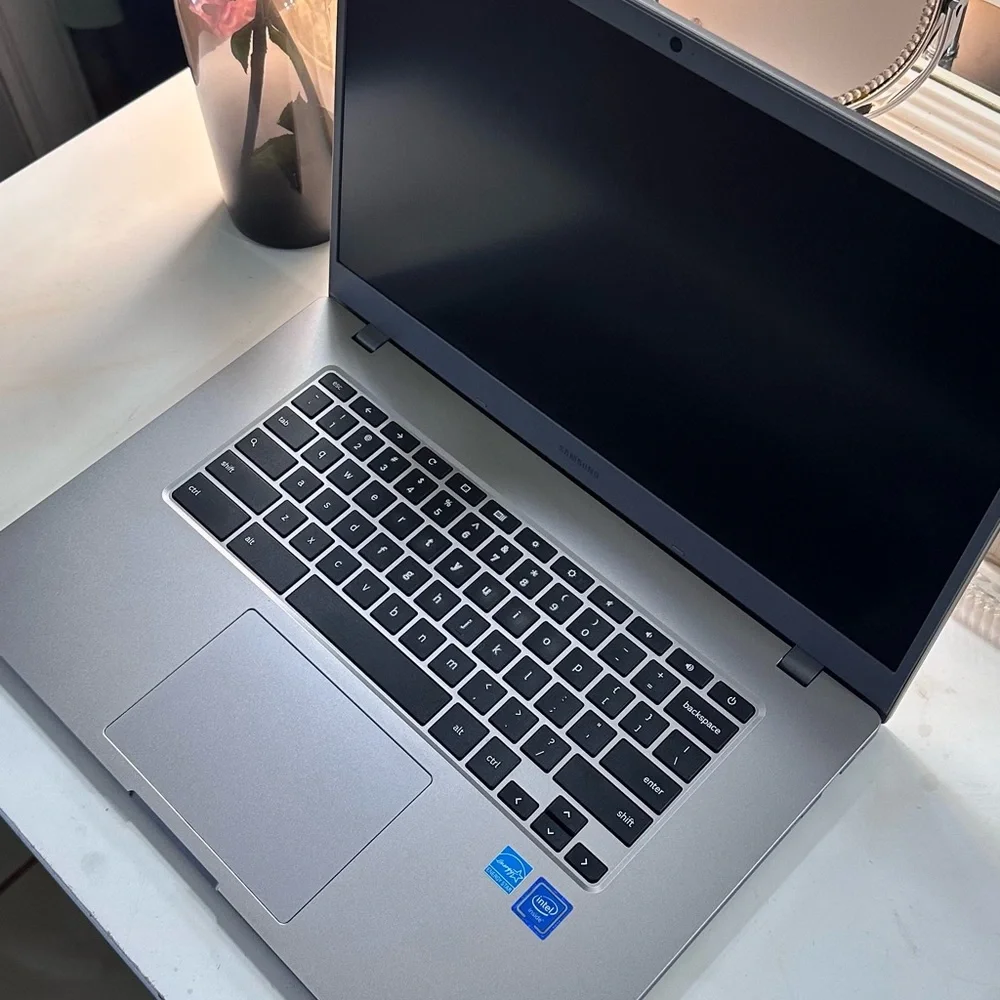Samsung Chromebook 4